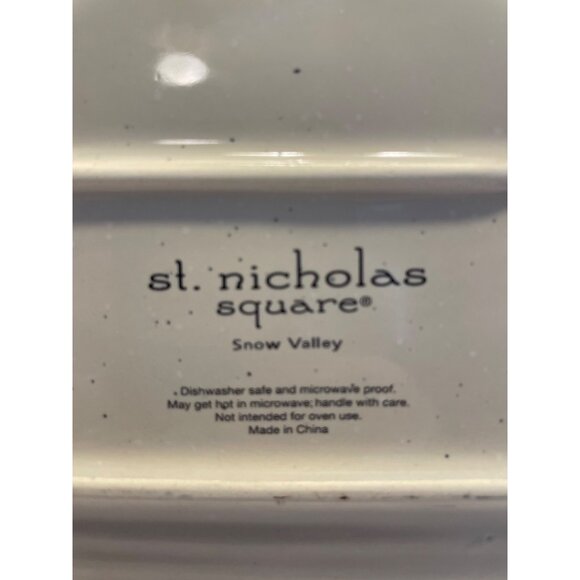 "Snow Valley" serving plate/plater by St. Nicholas Square - Picture 6 of 8
